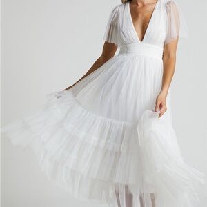 LIKE NEW SHOWPO JIRAYE MIDI DRESS - FLUTTER SLEEVE TUELLE PLUNGE DRESS WHITE